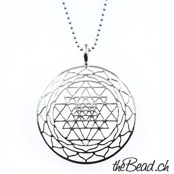 silver collier SRI YANTRA