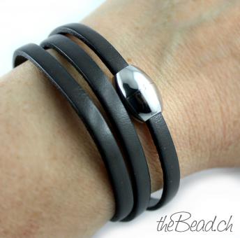 graviertes Lederarmband