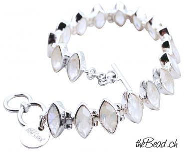 Wunderschönes Armband mit REGENBOGEN MONDSTEINEN