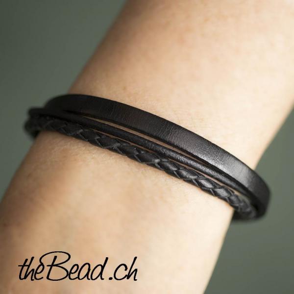 Schwarzes damen Lederarmband mit Namensgravur möglich theBead