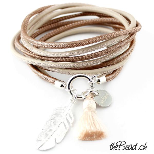 feder armband camel  und silberfeder anhänger wickelarmband