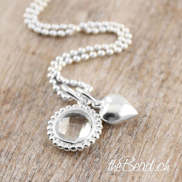 bergkristall halskette mit ohrstecker aus silber als geschenkset und schmuckset von thebead