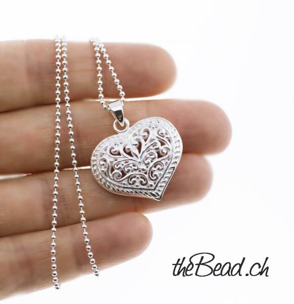 Herz Anhänger aus 925 Sterling Silber aus 925 Silber vom schweizer Onlineshop theBead