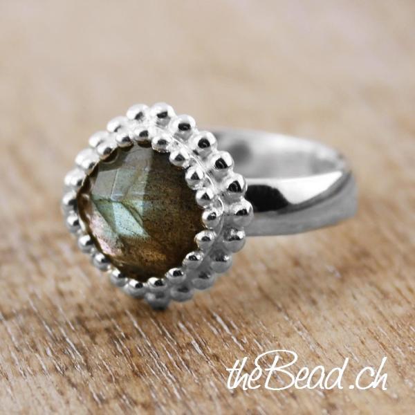 Silber Fingerring mit  labradorit