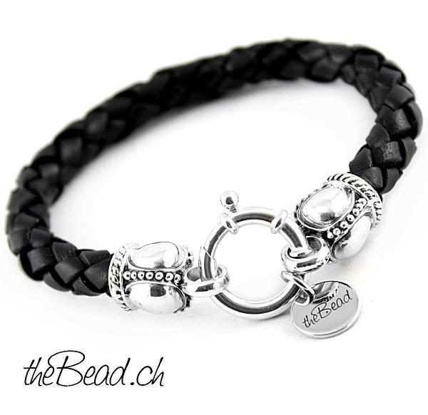 Hochwertige Lederarmbänder aus der Schweiz bei thebead