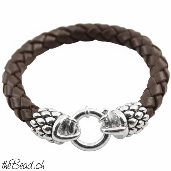 leather bracelet with fleur de lis