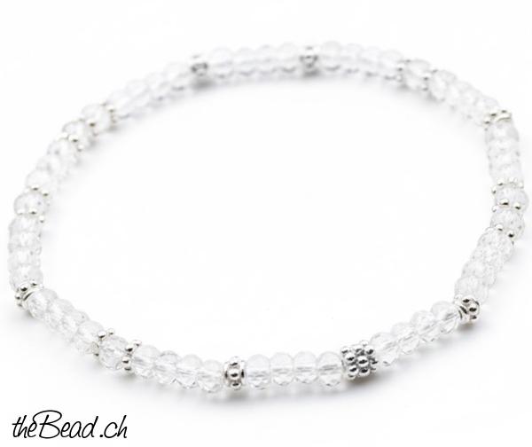 Bergkristall armband mit silberperlen