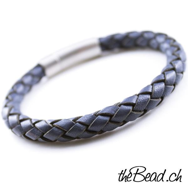 lederarmbaender aus geflochtenem Leder