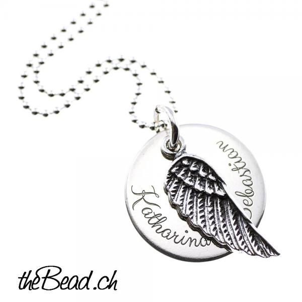 necklace pendant with engraving