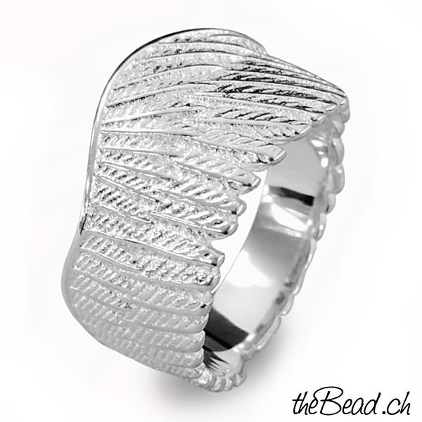Fingerring mit flügel und feder und 925 silber