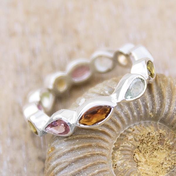 Silber Fingerring mit Turmlin Edelsteinen in verschiedenen Farben