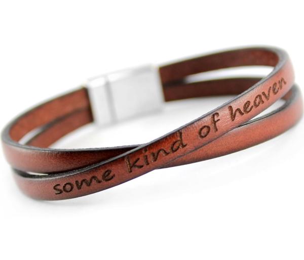 Armband mit Gravur individuell bruan Armband online kaufen