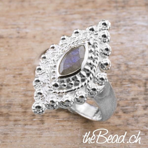 Silber Fingerring mit  labradorit und silber