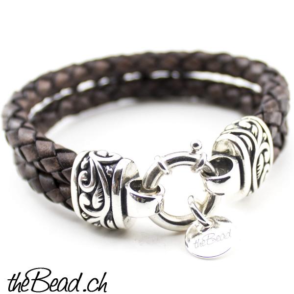 herren lederarmband flach geflochten und mit 925 sterling silber verschluss eine tolle geschenkidee