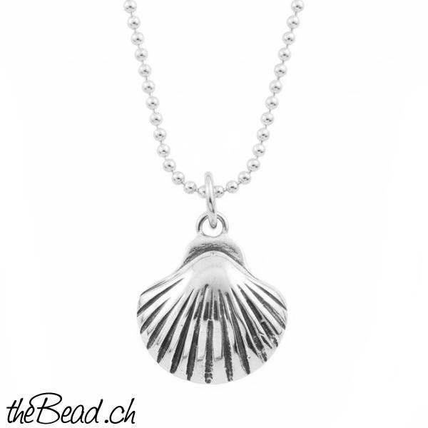 jakobsmuschel silberhalskette und silberketten mit Anhänger und collier aus 925 silber beim schmuck onlineshop thebead auch muschel und perlen anhänger