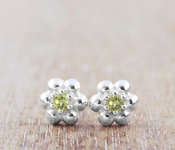Peridot Ohrstecker