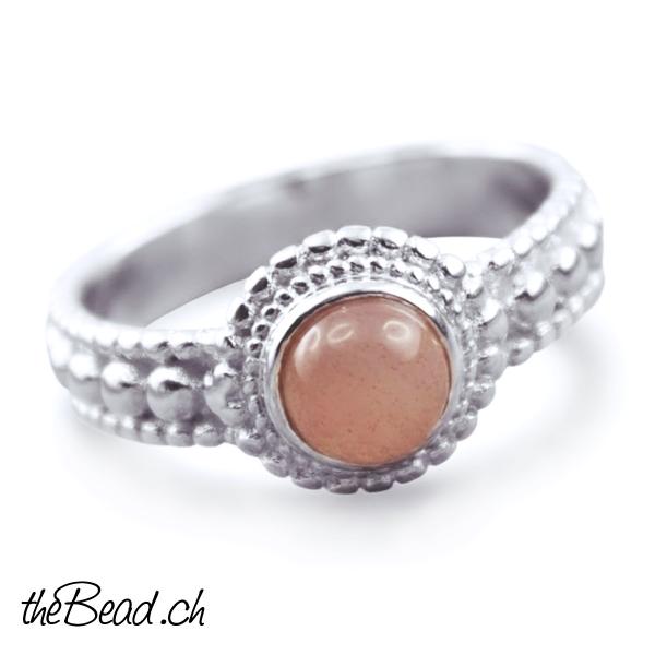 Silber Fingerring mit orangem mondstein hmuck