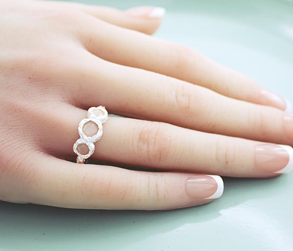 Mondsteinschmuck Fingnerring aus Silber