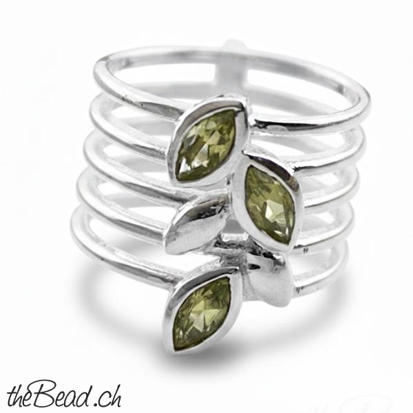 Silber Fingerring mit peridot steinen