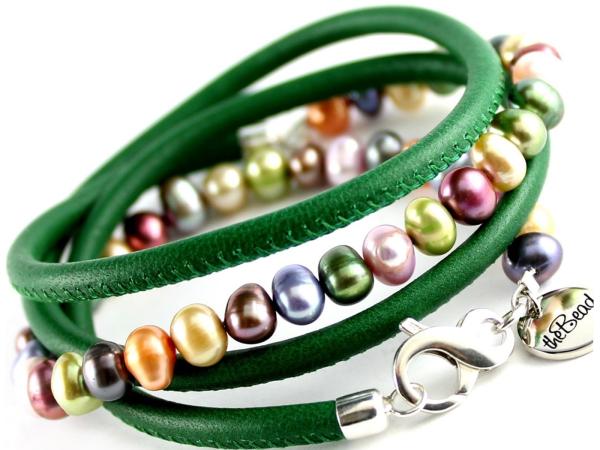 Nappaleder Damen Armband mit bunten perlen gruen theBead