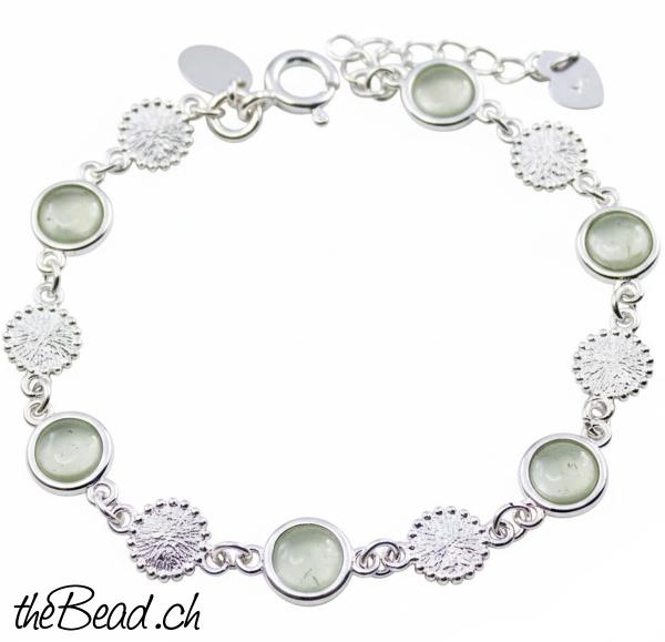 silberarmband mit prehnit Steinen
