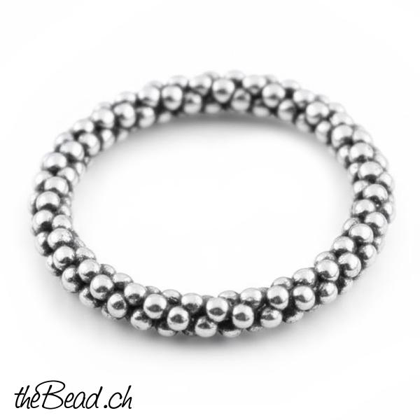 Silber Fingerring mit  Pünktchen