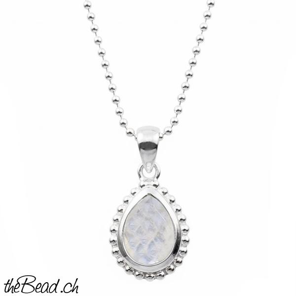 geschenkidee silber halskette mit regenbogen mondstein edelsteinschmuck online kaufen