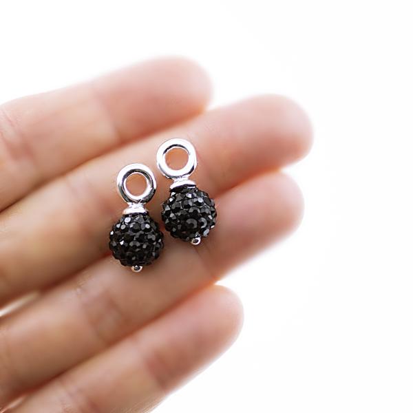 black sparkling beads