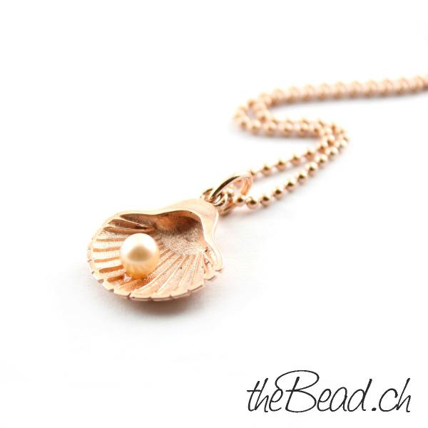 rosegold plated necklace