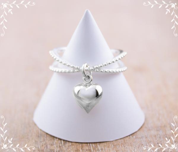 fingerring with heart pendant