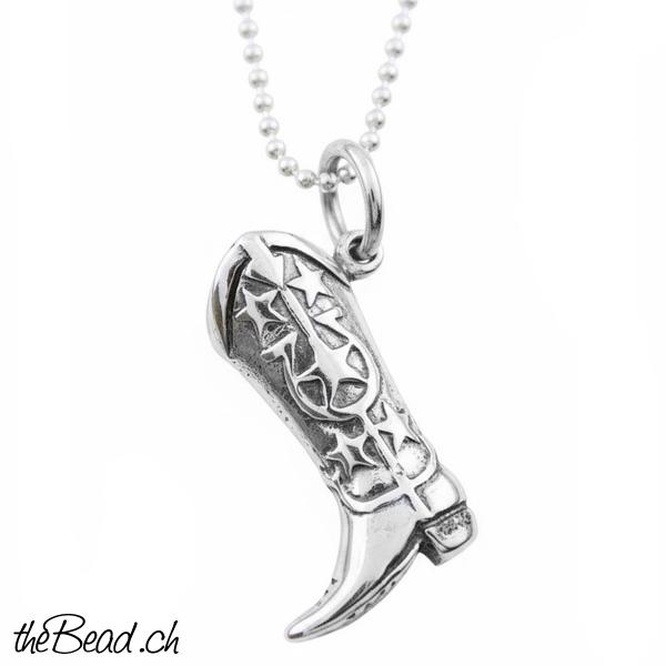 silberhalskette mit stiefel anhaenger